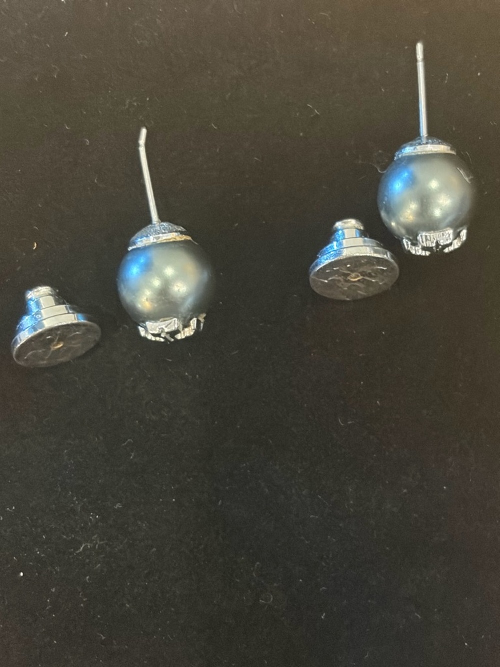 Tory Burch Iridescent Pearl and Silver Logo Double-Sided Stud Earrings - Picture 3 of 4
